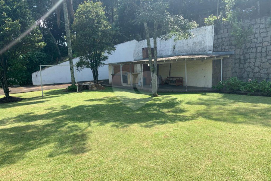 Casa Térrea à venda com 4 quartos, sendo 1 suíte, em Serra da Cantareira, Mairiporã, SP