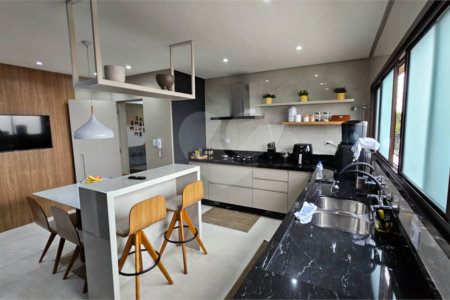 Apartamento à venda com 3 quartos, sendo 1 suíte,  no Centro, Suzano, SP