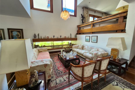 Casa de Vila à venda ou para alugar com 4 quartos, sendo 2 suítes, em Jardim Leonor, São Paulo, SP