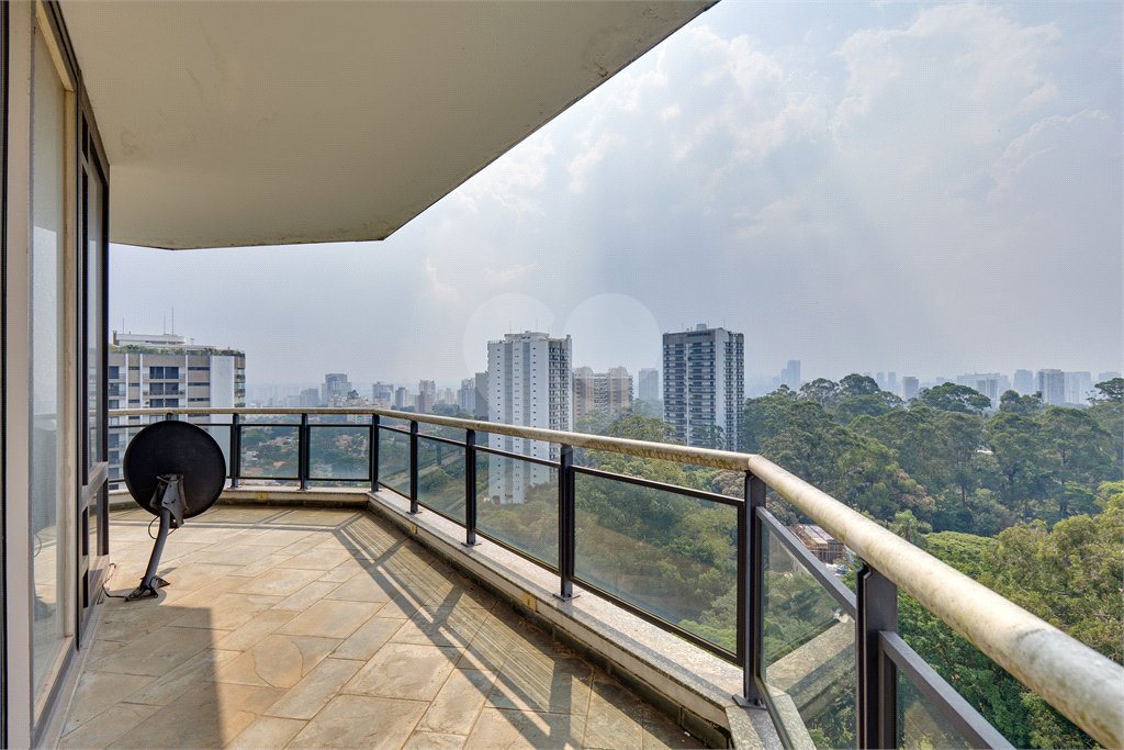 Apartamento à venda com 4 suítes em Santo Amaro, São Paulo, SP