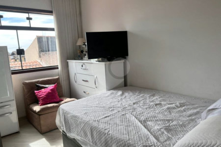 Sobrado à venda com 3 quartos, sendo 1 suíte,  em Jardim Modelo, Suzano, SP