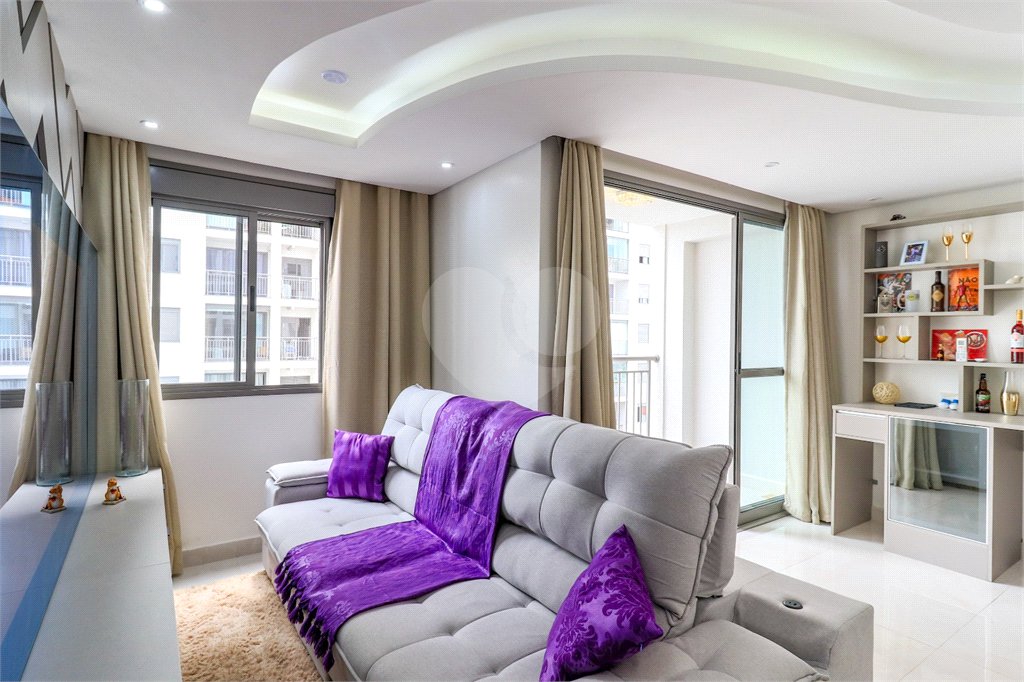 Apartamento à venda com 3 quartos, sendo 1 suíte, em Santo Amaro, São Paulo, SP