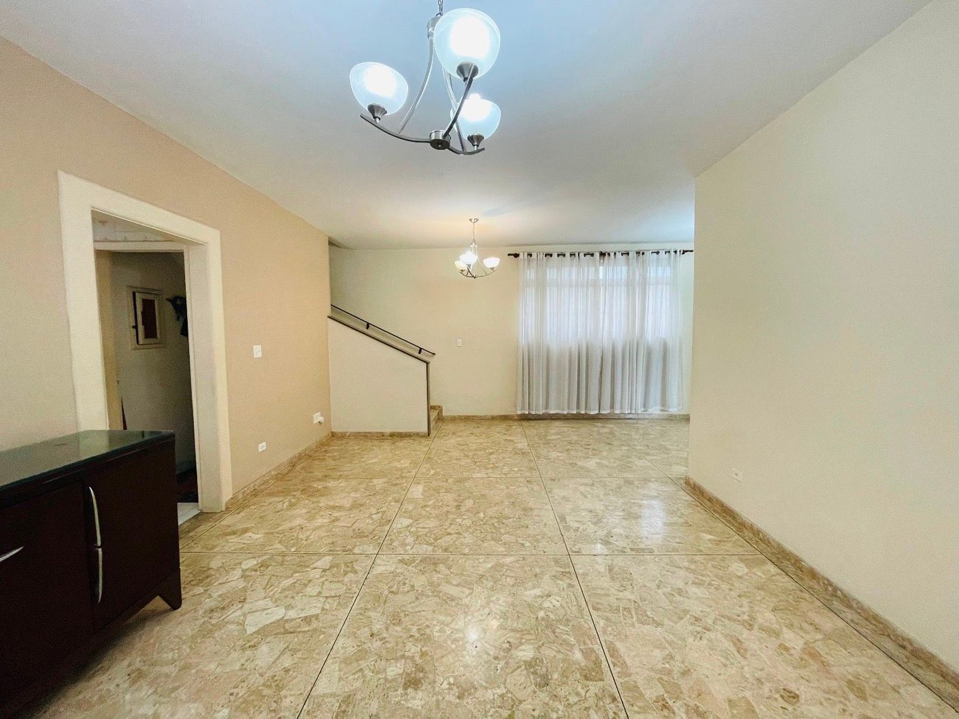 Sobrado para alugar por R$ 9.000,00/mês - Aparecida - Santos/SP