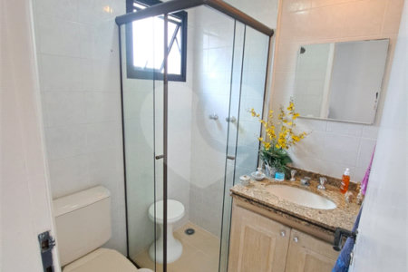 Apartamento à venda com 3 suítes em Vila Suzana, São Paulo, SP