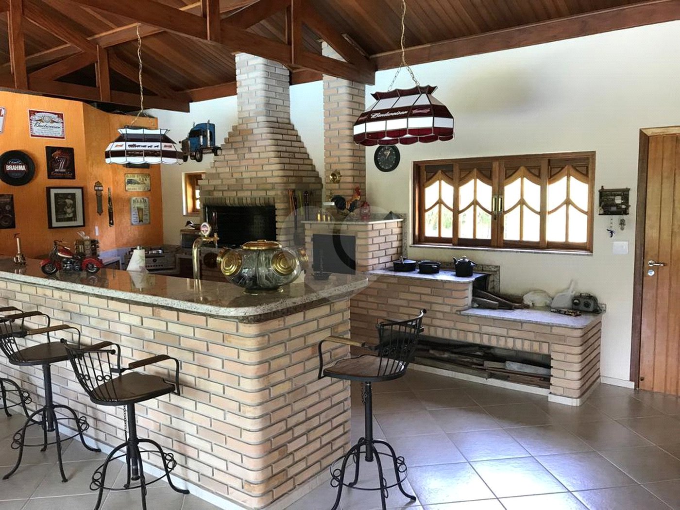 Casa à venda com 4 suítes no Centro, Guararema, SP