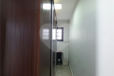 Sobrado à venda com 3 quartos, sendo 1 suíte, em Vila Lúcia, São Paulo, SP