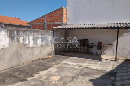 Casa à venda com 3 quartos, sendo 1 suíte, em Jardim Leocádia, Sorocaba, SP