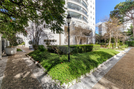 Apartamento à venda com 4 quartos, sendo 2 suítes, em Jardim Marajoara, São Paulo, SP