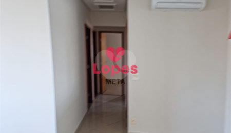 Apartamento à venda com 3 quartos, sendo 1 suíte, em Parque Residencial Aquarius, São José dos Campos, SP