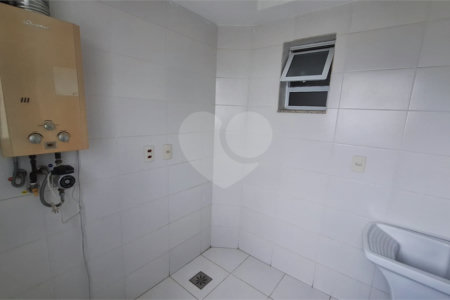 Apartamento à venda com 3 quartos, sendo 1 suíte,  em Parque Campolim, Sorocaba, SP