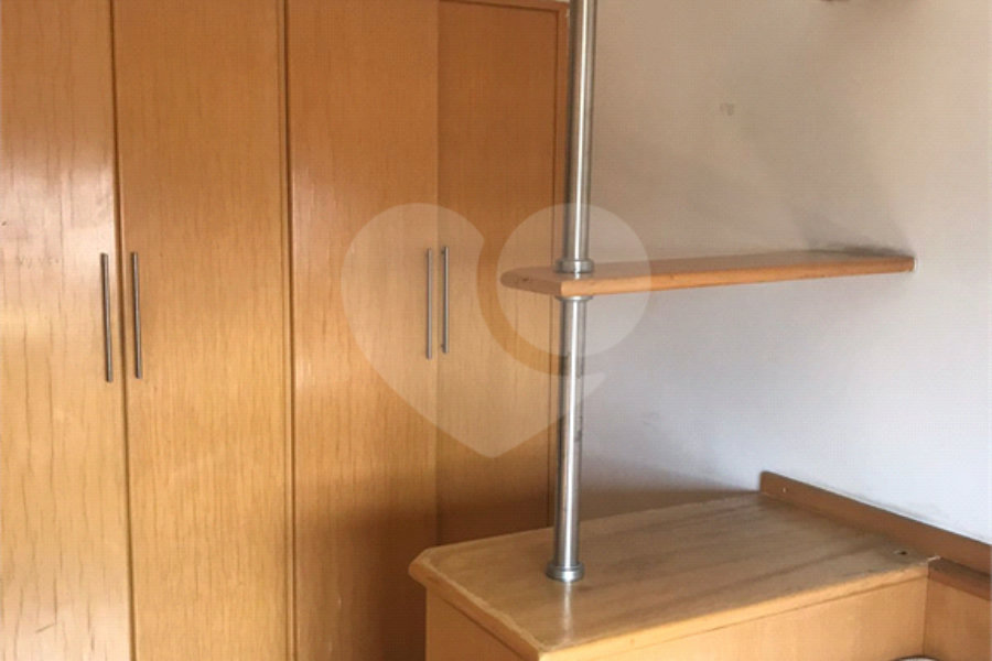 Apartamento à venda com 3 quartos, sendo 1 suíte, em Vila Paulicéia, São Paulo, SP