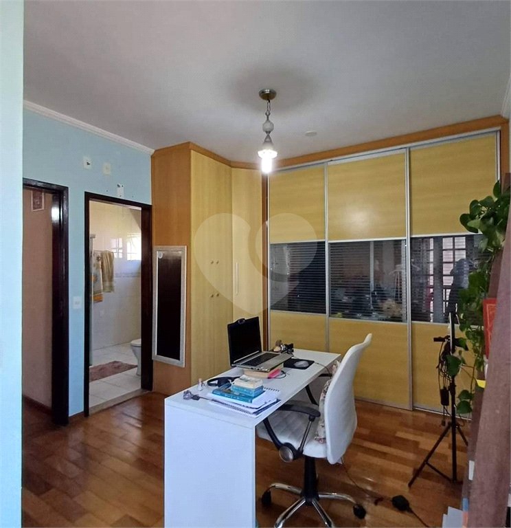 Sobrado à venda com 3 quartos, sendo 2 suítes,  em Jardim Marica, Mogi das Cruzes, SP