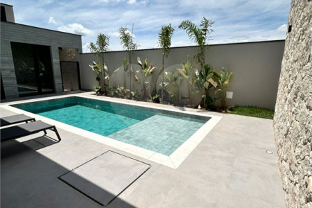 Casa à venda com 3 suítes no condomínio Villas do Golf, Itu - SP
