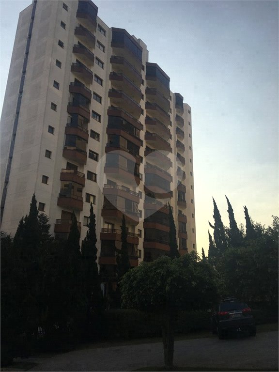 Apartamento à venda com 4 suítes em Vila Suzana, São Paulo, SP