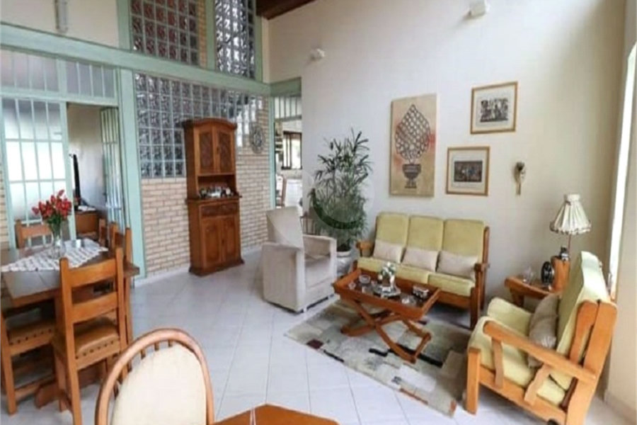 Sobrado à venda com 4 quartos, sendo 2 suítes, em Tremembé, São Paulo, SP