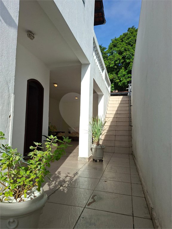 Sobrado à venda com 3 quartos, sendo 1 suíte,  em Tremembé, São Paulo, SP