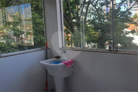 Sobrado à venda com 3 suítes em Jardim Franca, São Paulo, SP