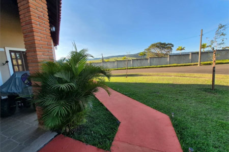 Chácara com 3 dormitórios à venda, 1200 m² por R$ 870.000,00 - Condomínio Ninho Verde II - Pardinho/SP