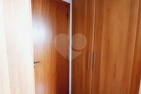 Apartamento à venda com 3 quartos, sendo 1 suíte, em Campo Belo, São Paulo, SP