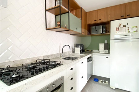 Apartamento à venda com 3 quartos, sendo 1 suíte, em Vila Paiva, São Paulo, SP