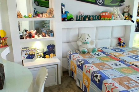 Casa à venda com 3 suítes no condomínio Figueira Garden, Atibaia - SP