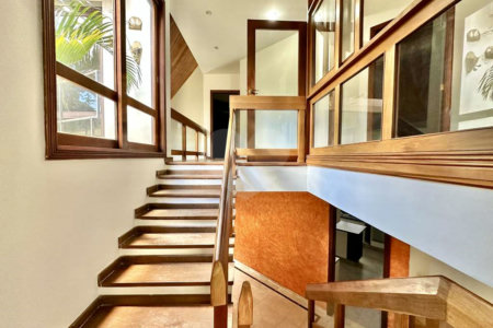 Casa à venda com 4 quartos, sendo 2 suítes,  no condomínio São Paulo Ii, Cotia - SP