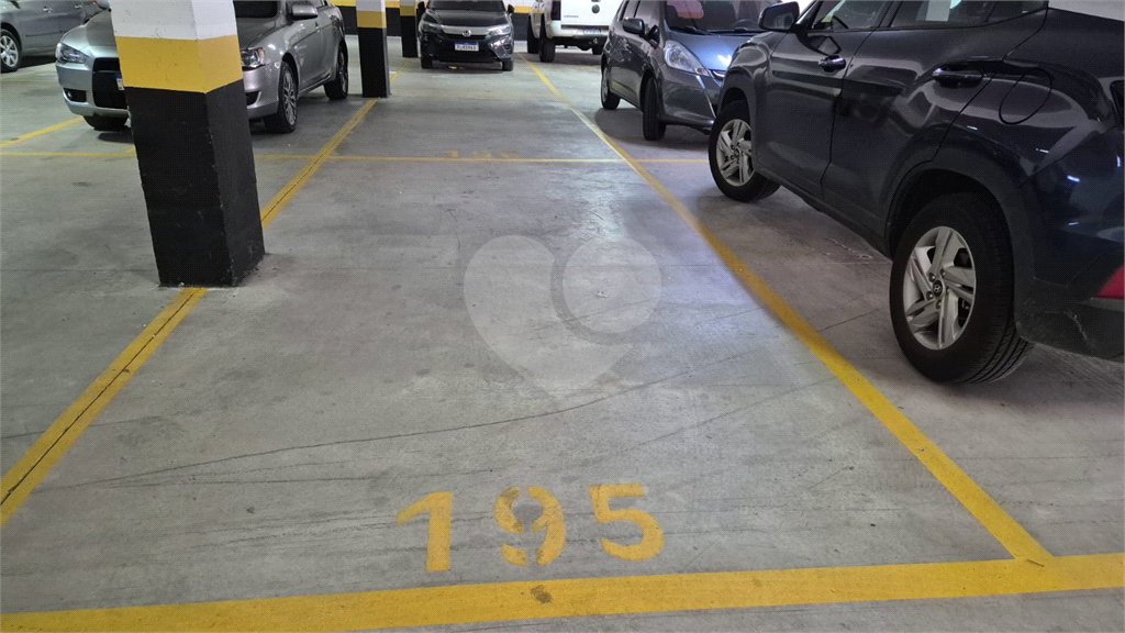 Apartamento à venda com 3 quartos, sendo 1 suíte,  em Além Ponte, Sorocaba, SP