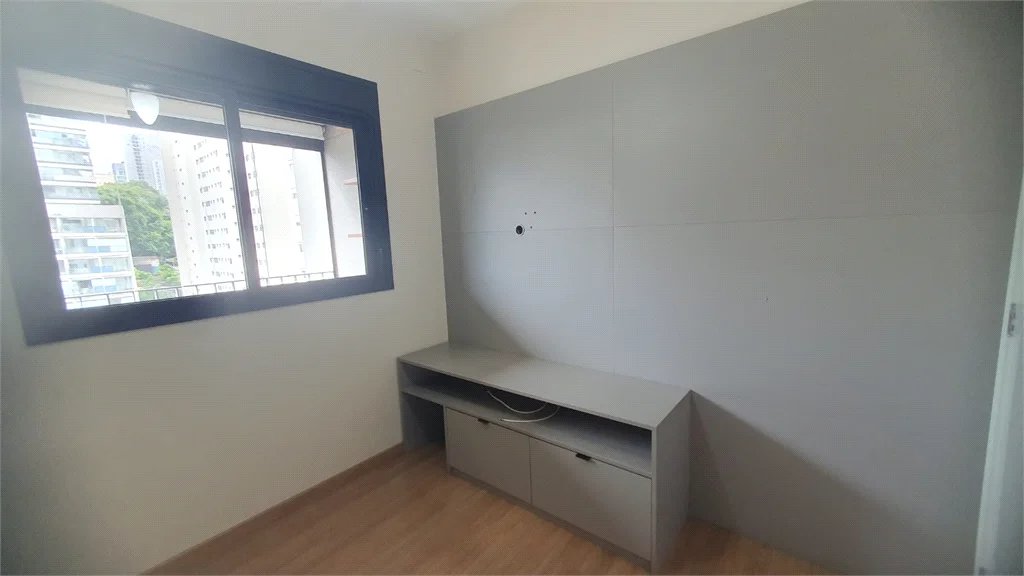 Apartamento à venda com 3 quartos, sendo 1 suíte, em Pinheiros, São Paulo, SP