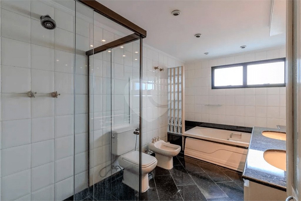 Apartamento à venda com 4 quartos, sendo 2 suítes, em Paraíso do Morumbi, São Paulo, SP