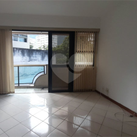 Apartamento à venda com 3 quartos, sendo 1 suíte,  em Lagoa, Rio de Janeiro, RJ