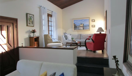 Casa à venda com 3 quartos, sendo 1 suíte,  em Vila Rosa, Itapetininga, SP
