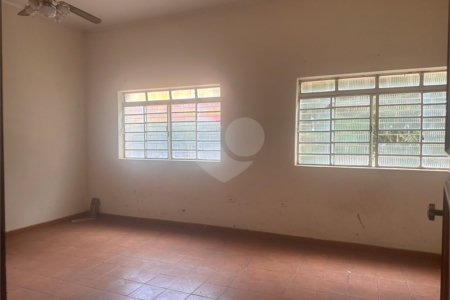 Casa Térrea à venda com 3 quartos no Centro, Três Lagoas, MS