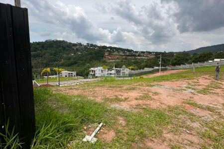 Terreno à venda no Condomínio Alto do Sion, Atibaia - SP