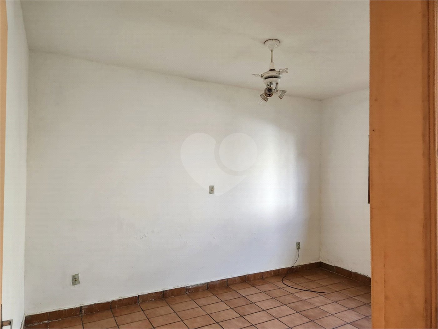Casa à venda com 2 quartos no Centro, Araraquara, SP