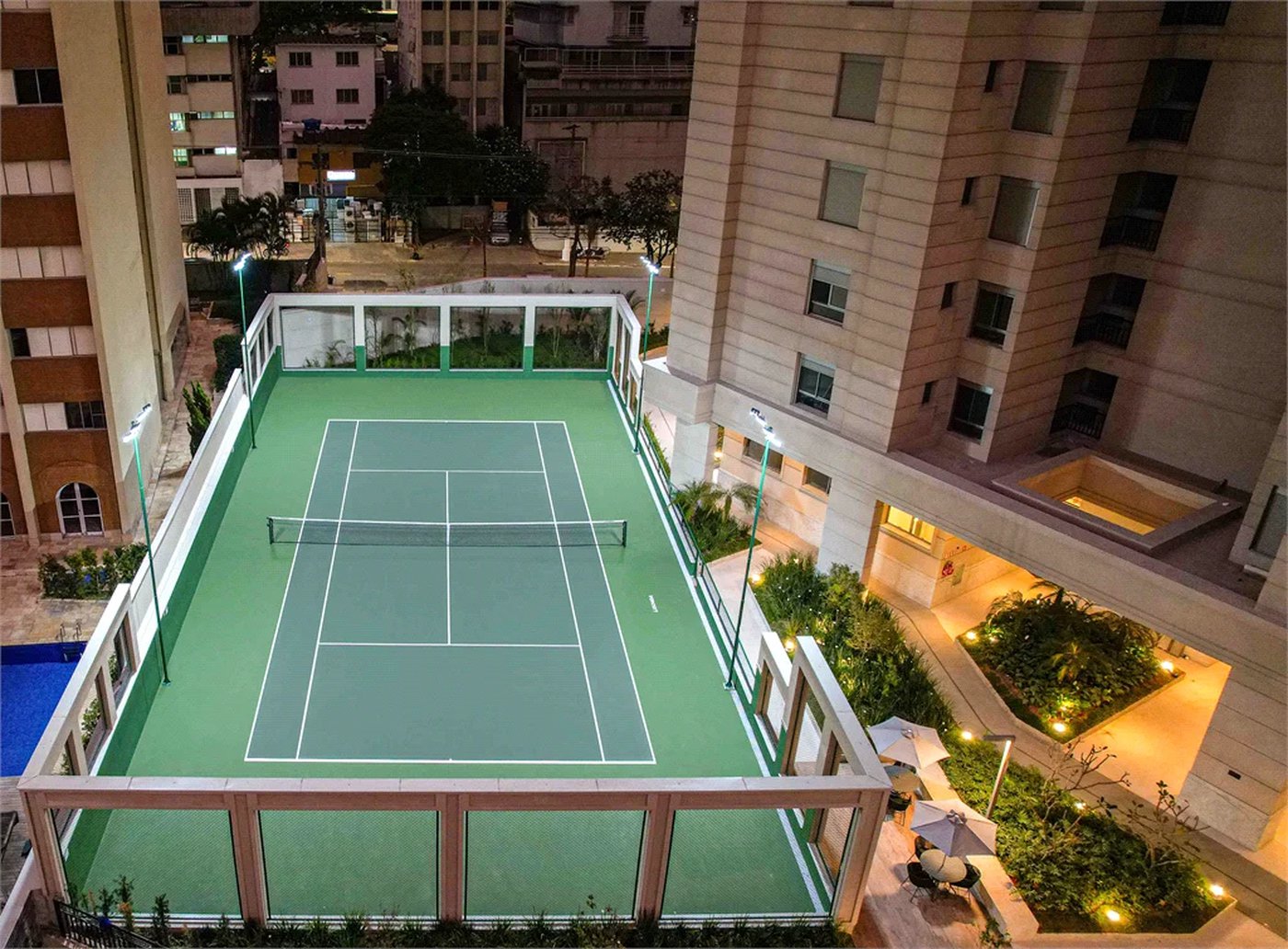 Apartamento à venda com 4 suítes em Real Parque, São Paulo, SP