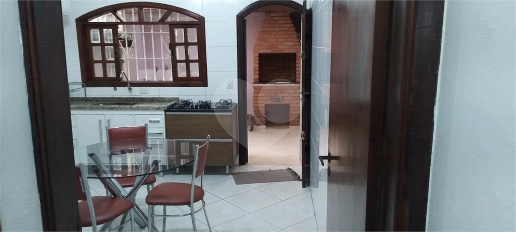 Sobrado à venda com 2 quartos em Tremembé, São Paulo, SP