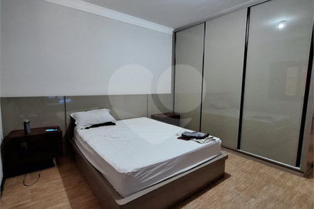 Casa à venda com 3 suítes no condomínio Bosque de Grevilea, Vinhedo - SP