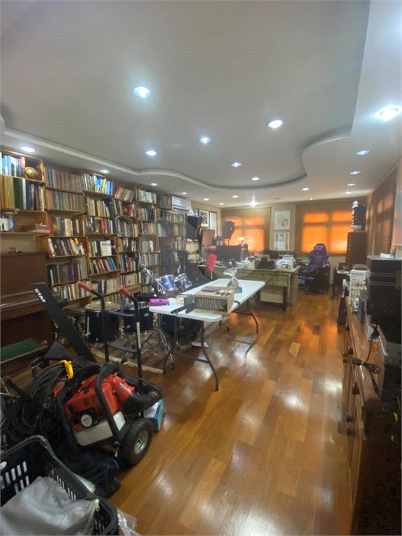 Casa à venda com 4 suítes no condomínio Vale da Santa Fé, Vinhedo - SP