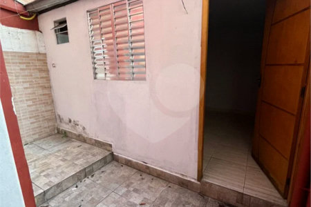 Casa com 125m², 2 dormitórios, 1 vaga, à venda na Vila Harmonia em Guarulhos.