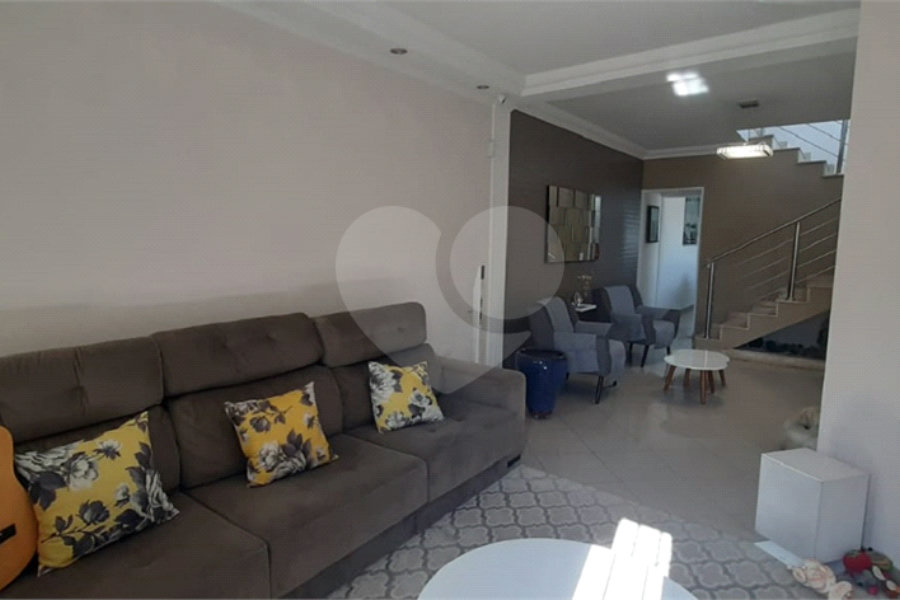 Sobrado à venda com 3 quartos, sendo 1 suíte, em Jaçanã, São Paulo, SP