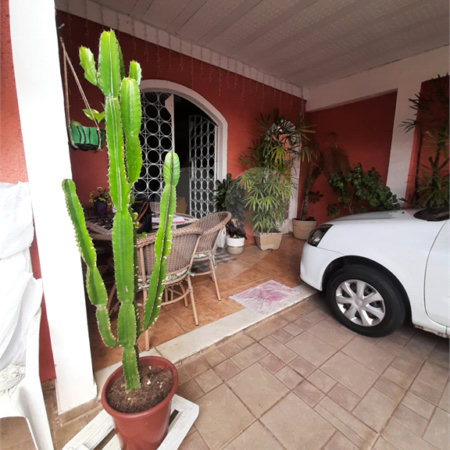 Casa à venda com 4 quartos, sendo 1 suíte, em Senador Camará, Rio de Janeiro, RJ