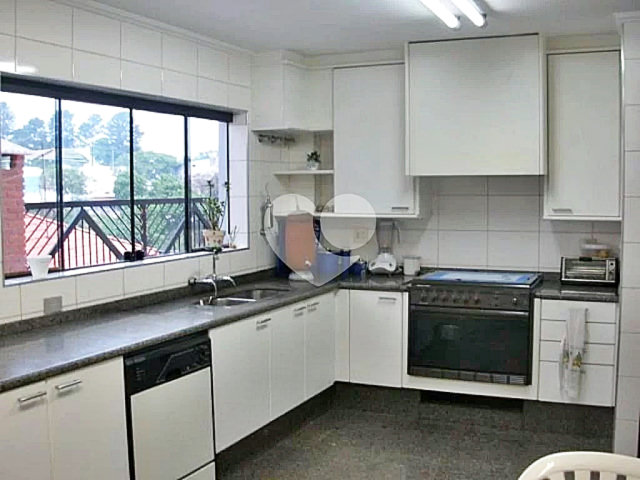 Sobrado à venda com 3 suítes em Tremembé, São Paulo, SP