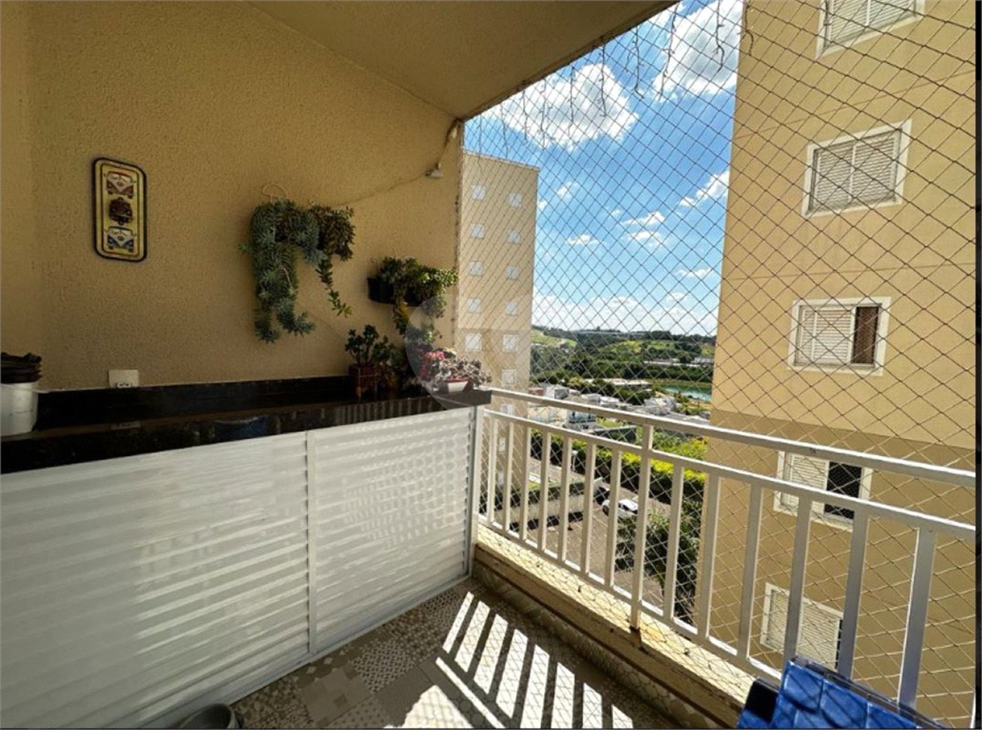 Apartamento à venda com 3 quartos, sendo 1 suíte, em Jardim Bandeirantes, Louveira, SP
