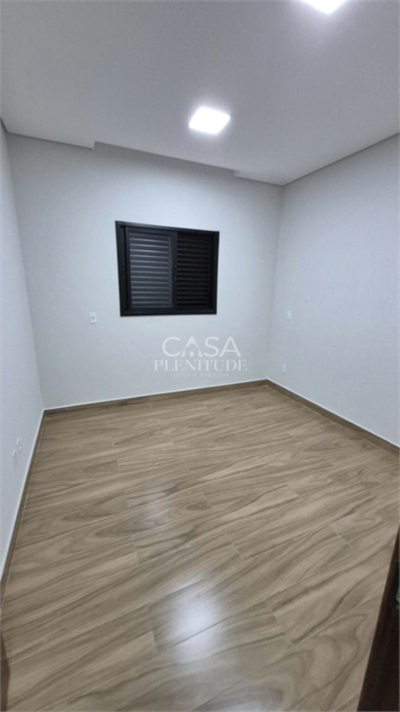 Casa em condomínio à venda com 3 quartos, sendo 1 suíte,  em Jardim Villagio Milano, Sorocaba, SP