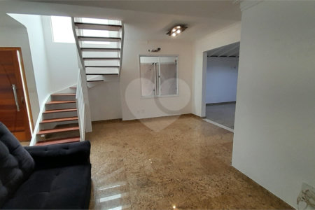 Casa à venda com 3 quartos, sendo 1 suíte, no condomínio Residencial Jardins, São Bernardo do Campo - SP