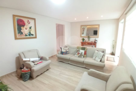 Casa Térrea à venda com 3 quartos, sendo 2 suítes, em Água Fria, São Paulo, SP
