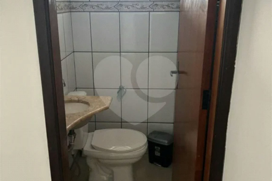 Sobrado à venda com 2 suítes em Santa Terezinha, São Paulo, SP