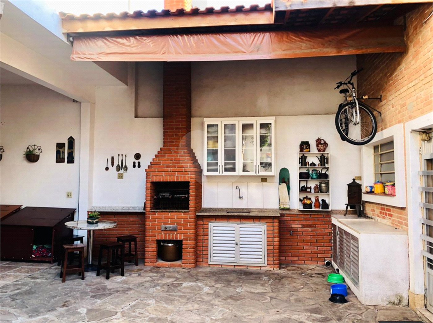 Sobrado à venda com 5 suítes em Vila Cordeiro, São Paulo, SP