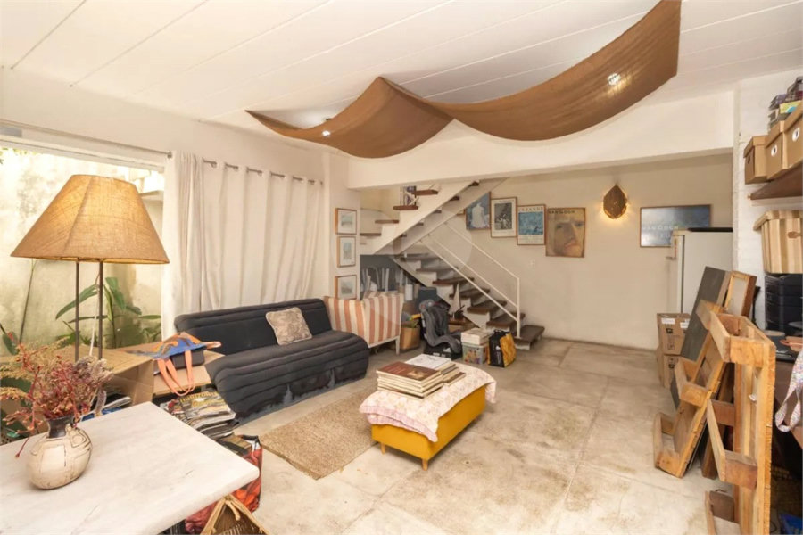 Casa à venda com 3 quartos, sendo 1 suíte, em Perdizes, São Paulo, SP