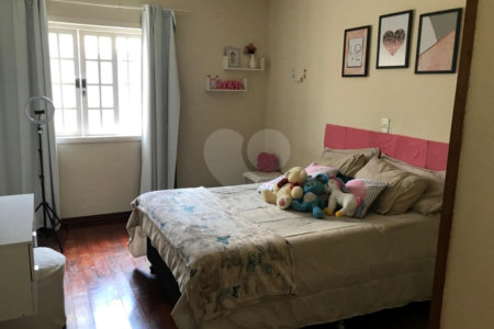 Sobrado à venda com 3 quartos, sendo 1 suíte, em Jardim América, Bragança Paulista, SP